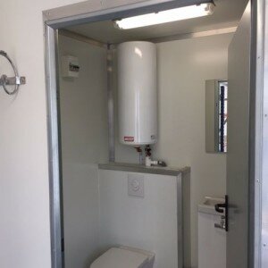 Container en toilette Container en sanitaire vu d'intérieur